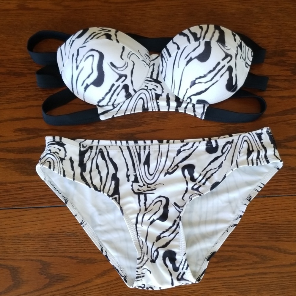 sz M  Bandeau Bikini - Picture 7 of 8